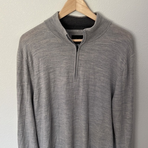 Under Armour Men’s Wool Blend Quarter Zip spillover - Size Medium - Picture 3 of 8